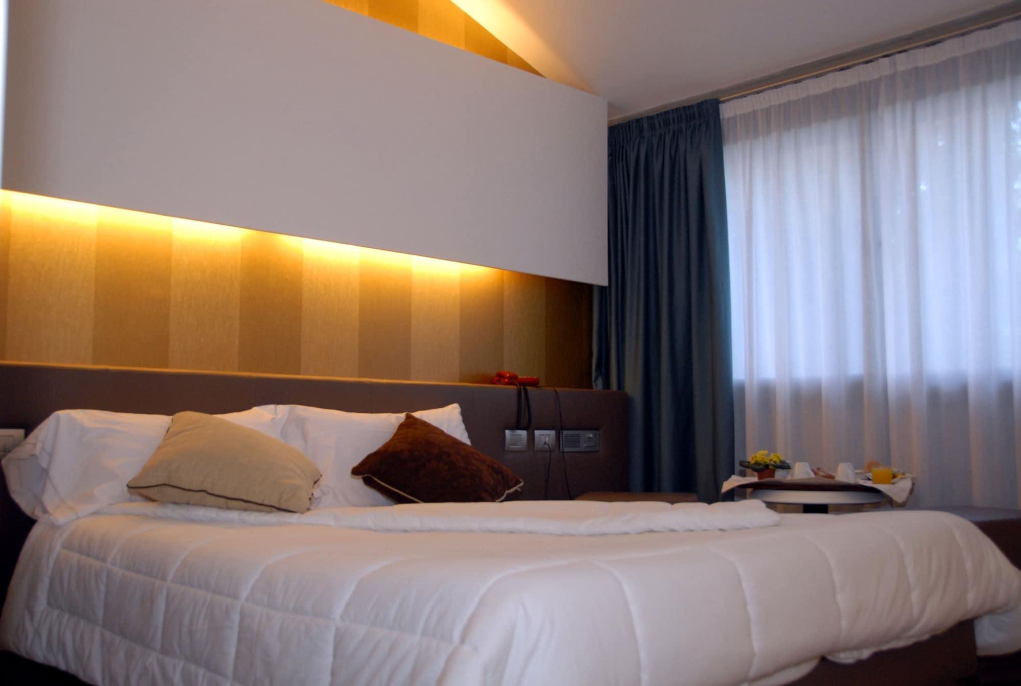 Green Hotel Motel Vergiate Exterior foto