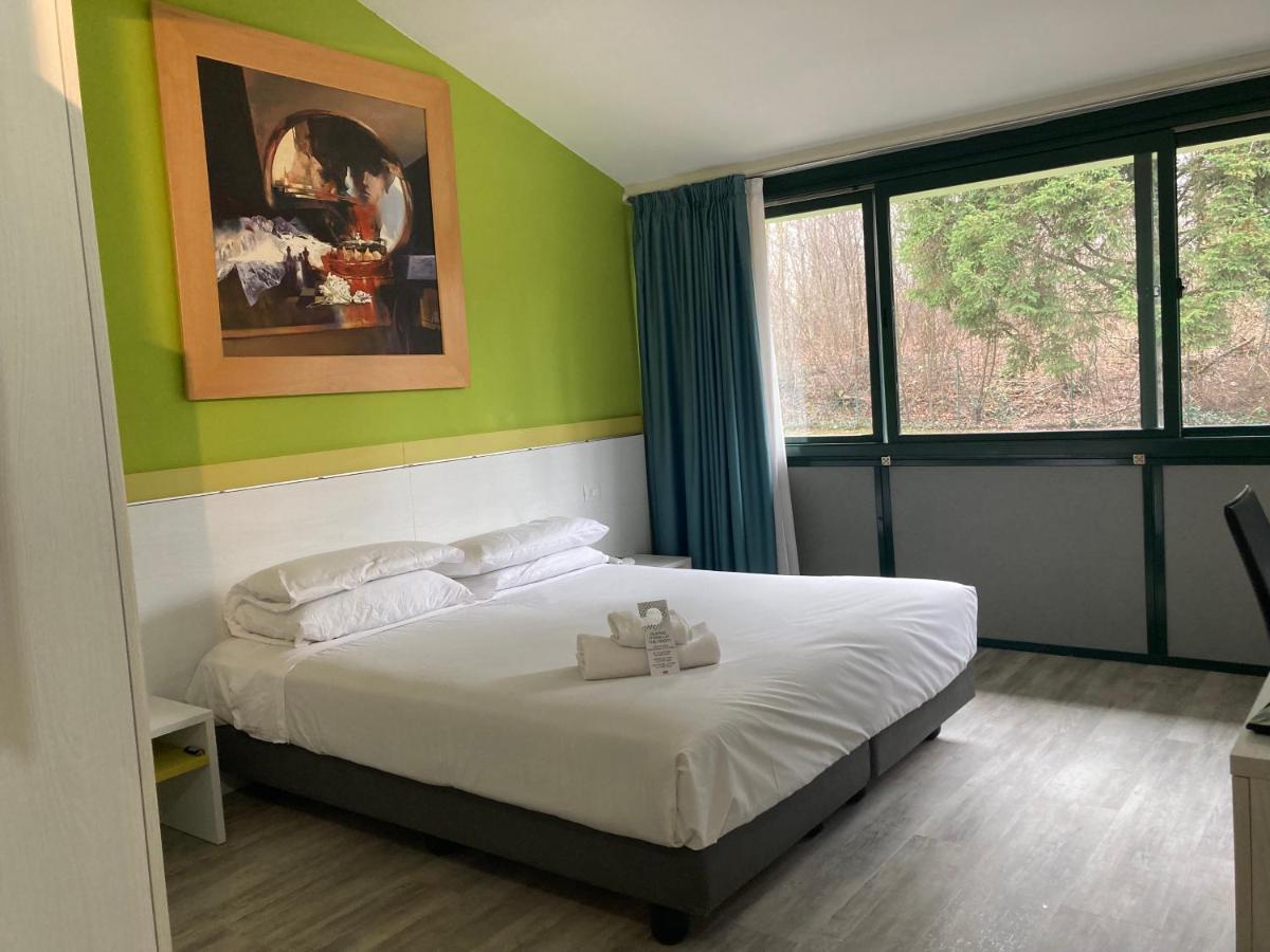 Green Hotel Motel Vergiate Exterior foto